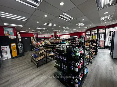 1011 Dufferin Street 104, Toronto W02, On M6h 4b5