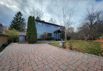 1128 Kent Avenue, Oakville, On L6h 1z8