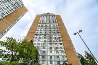 35 Trailwood Drive 1615, Mississauga, ON L4Z 3L6