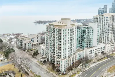 88 Palace Pier Court 806, Toronto W06, On M8v 4c2