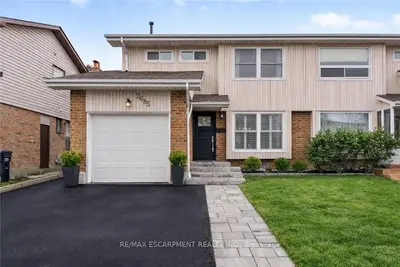2685 Los Palmas Court, Mississauga, On L5n 2g6