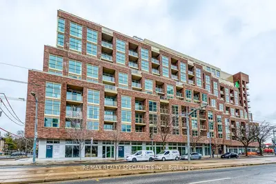 1787 St. Clair Avenue 419, Toronto W03, On M6n 0b7