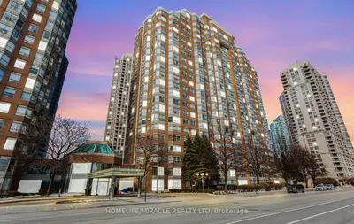 325 Webb Drive 811, Mississauga, On L5b 3z9