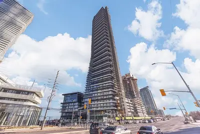 448 Burnhamthorpe Road W 3808, Mississauga, On L5b 4m6
