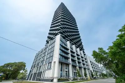 36 Zorra Street 305, Toronto W08, ON M8Z 0G5