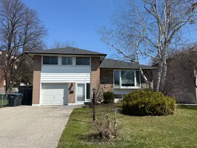 1349 Kelly Road, Mississauga, On L5j 3v1