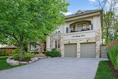 Detached in Burlington