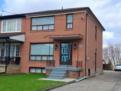 6 Brigham Court, Toronto W10, On M9w 1t8