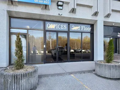 4544 Dufferin Street W 202e, Toronto W05, On M3h 5x2