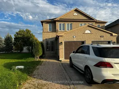 7315 Lowville Heights, Mississauga, On L5n 9l4