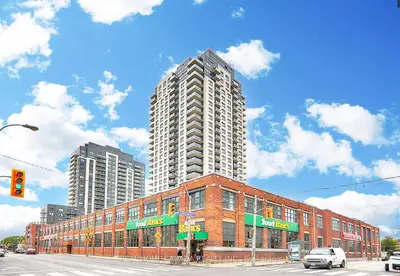 1410 Dupont Road 1803, Toronto W02, On P1b 8z4
