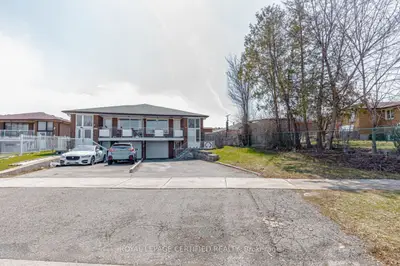 7256 Lancaster Avenue S, Mississauga, On L4t 2l6