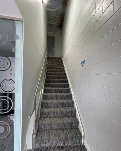 7195 Tranmere Drive 3, Mississauga, On L5s 1n4