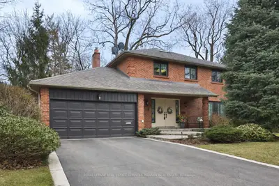 1048 Veroli Court, Mississauga, On L5h 4b9
