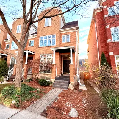 40 Chester Street, Oakville, On L6h 6g8