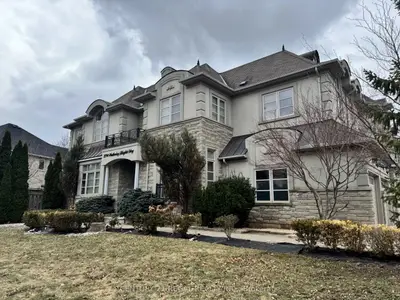 2294 Wuthering Heights Way, Oakville, ON L6M 0E7