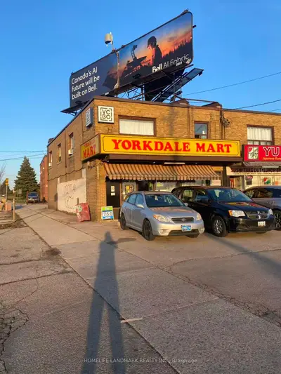 3261 Dufferin Street, Toronto, On M6a 2t2
