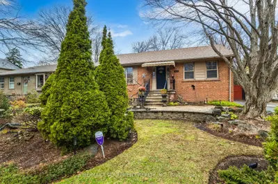 1051 Melvin Avenue, Oakville, On L6j 2v8