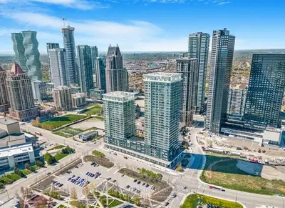 360 Square One Drive 1702, Mississauga, On L5b 0g7