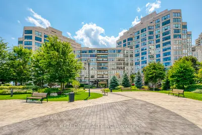 2267 Lake Shore Boulevard W 1005, Toronto W06, On M8v 3x2