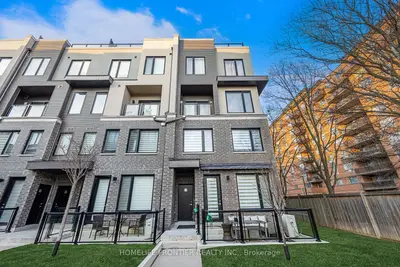 3562 Colonial Drive 13, Mississauga, On L5l 5r9