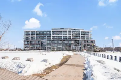 60 George Butchart Drive 621, Toronto W05, On M3k 0e1