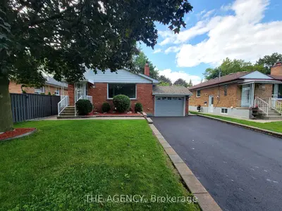 26 Beaverbrook Avenue Main Floor, Toronto W08, On M9b 2m9
