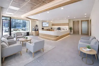 2182 Dundas Street, Toronto W01, ON M6R 1X3