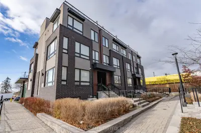 1150 Briar Hill Avenue 202, Toronto W04, On M6b 0a9