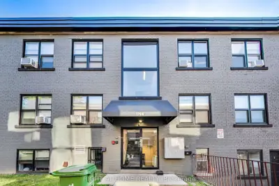 1744 Wilson Avenue 13, Toronto W05, On M3l 1a8