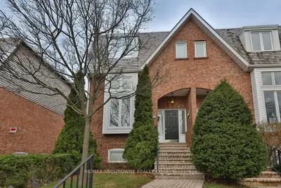 86 Forsythe Street, Oakville, On L6k 3j8