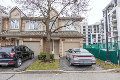 753 Village Green Boulevard, Mississauga, On L5e 3k2