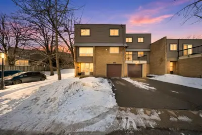 2315 Bromsgrove Road 111, Mississauga, On L5j 4a6