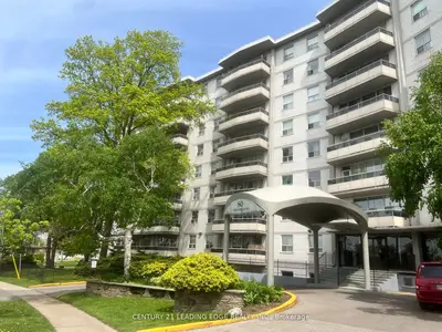 80 Grandravine Drive 916, Toronto W05, ON M3J 1B2