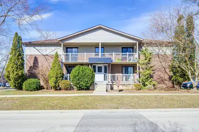 2329 Belyea Street 3, Oakville, ON L6L 1N4