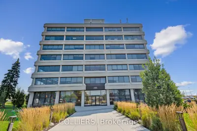 295 The West Mall 204, Toronto, On M9c 4z4