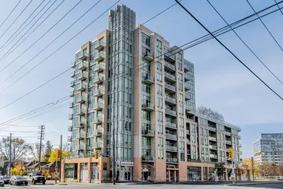 3391 Bloor Street W 422, Toronto W08, On M8x 1g3