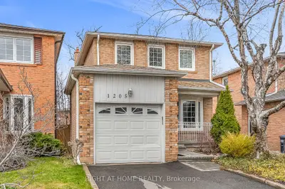 1205 Shagbark Crescent Upper, Mississauga, On L5c 3n6