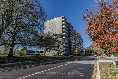 770 Hager Avenue 401, Burlington, On L7s 1x1