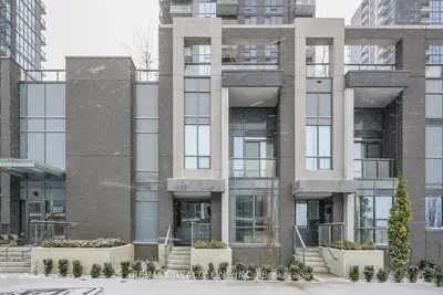 5025 Four Springs Avenue 112, Mississauga, On L5r 0g5