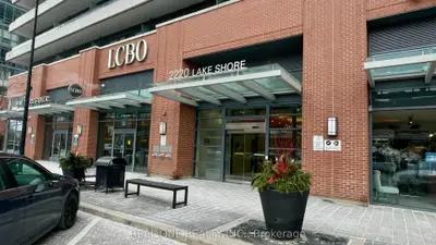 2220 Lakeshore Boulevard 809, Toronto W06, On M8v 1a4