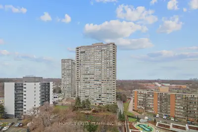 25 Cordova Avenue 1001, Toronto W08, On M9a 0e5