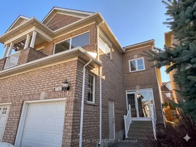 3162 Pearwood Place, Mississauga, On L5b 4h1
