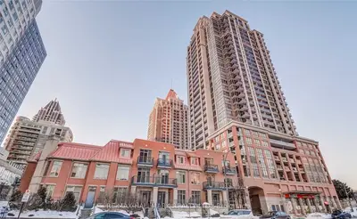 320 City Centre Drive 317, Mississauga, On L5b 4p8