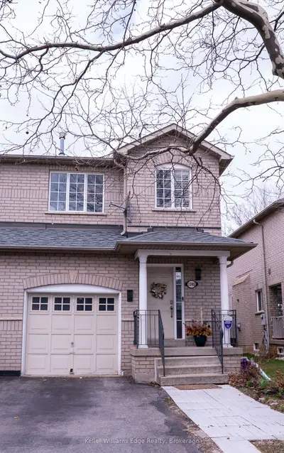 Semi-Detached in Oakville