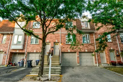 1525 South Parade Court 22, Mississauga, ON L5M 6E9