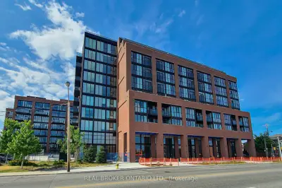 2300 St Clair Avenue W 915, Toronto W02, On M6n 1k9