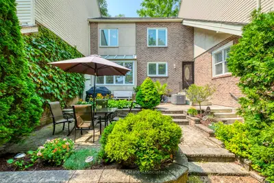 1192 Kos Boulevard, Mississauga, On L5j 4l7