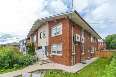 34 Penhurst Avenue Main Floor, Toronto W07, On M8y 3a9