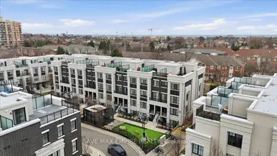 652 Cricklewood Drive 227, Mississauga, On L5g 0b7